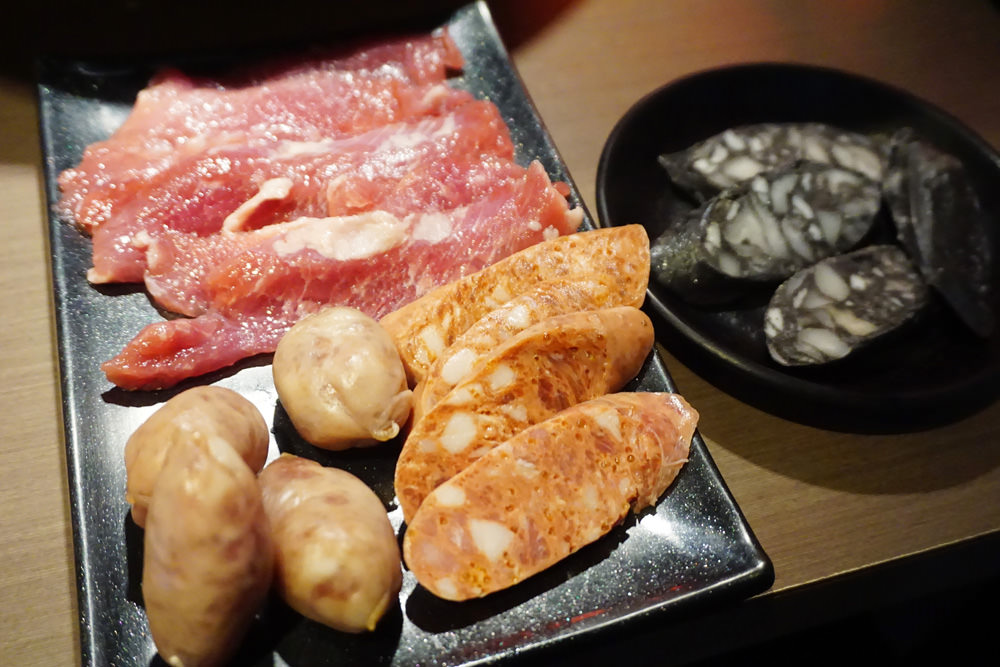 20250207-ql8jv 20250207-ql8jv