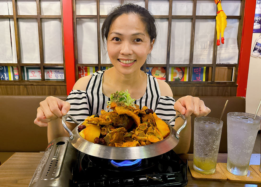 台北中山區美食｜歐巴楽 OBLIGI 首爾餐桌，三十年日式職人打造的現代韓式料理專門店，顛覆想像的黑蒜馬鈴薯排骨湯，只有在這才吃得到。