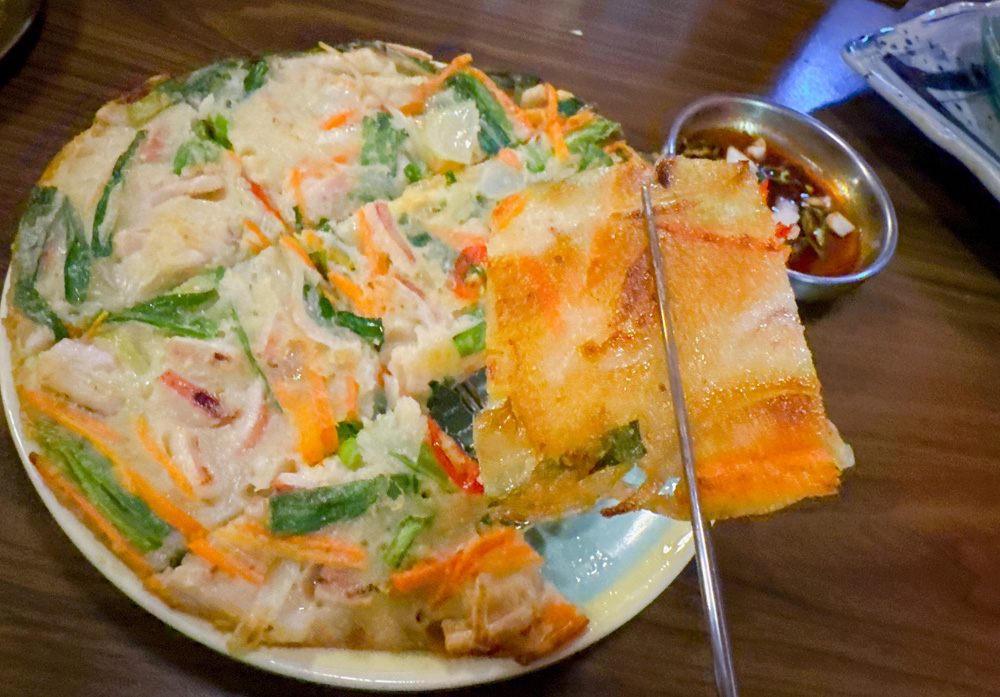台北中山區美食｜歐巴楽 OBLIGI 首爾餐桌，三十年日式職人打造的現代韓式料理專門店，顛覆想像的黑蒜馬鈴薯排骨湯，只有在這才吃得到。