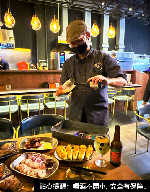 新竹竹北美食|『廢材串燒酒場-竹北遠百店』,現烤極致串燒✕英式小酒館微醺氛圍!爸媽育兒生活裡的微醺療癒儀式! - 第36張圖 新竹竹北美食|『廢材串燒酒場-竹北遠百店』,現烤極致串燒✕英式小酒館微醺氛圍!爸媽育兒生活裡的微醺療癒儀式!